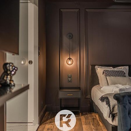 R'Apparts The Love Nest Suite Grenoble Exteriör bild