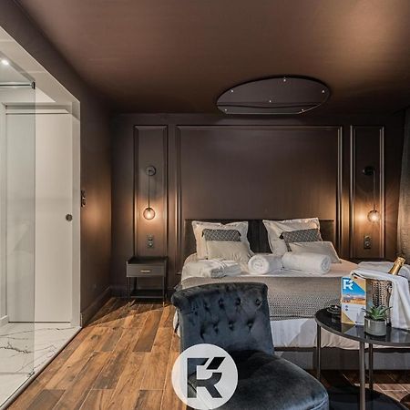 R'Apparts The Love Nest Suite Grenoble Exteriör bild