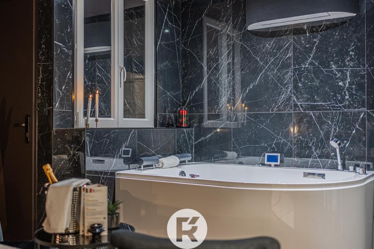 R'Apparts The Love Nest Suite Grenoble Exteriör bild