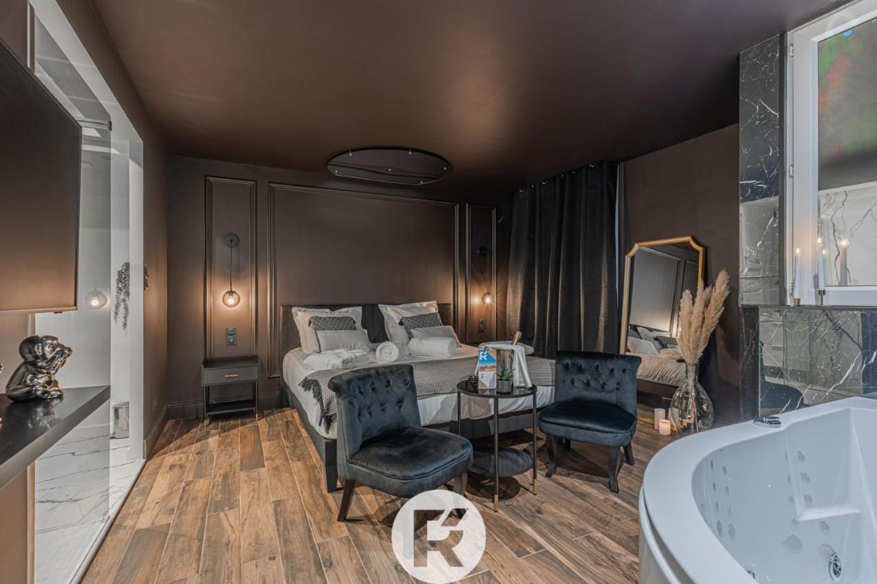 R'Apparts The Love Nest Suite Grenoble Exteriör bild
